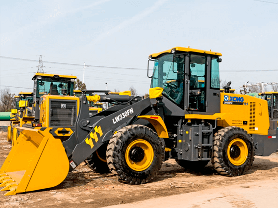 Фронтальный погрузчик LW330RU